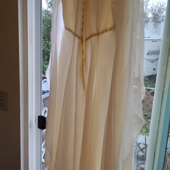 Cream Wedding Dress - Picture 2 of 4